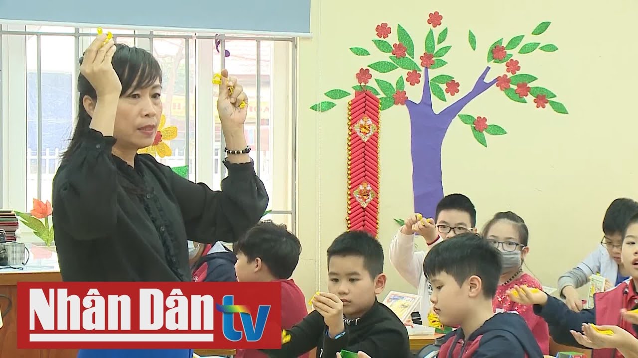 Chức danh nghề nghiệp giáo viên: Chông chênh vì chuẩn - youtube