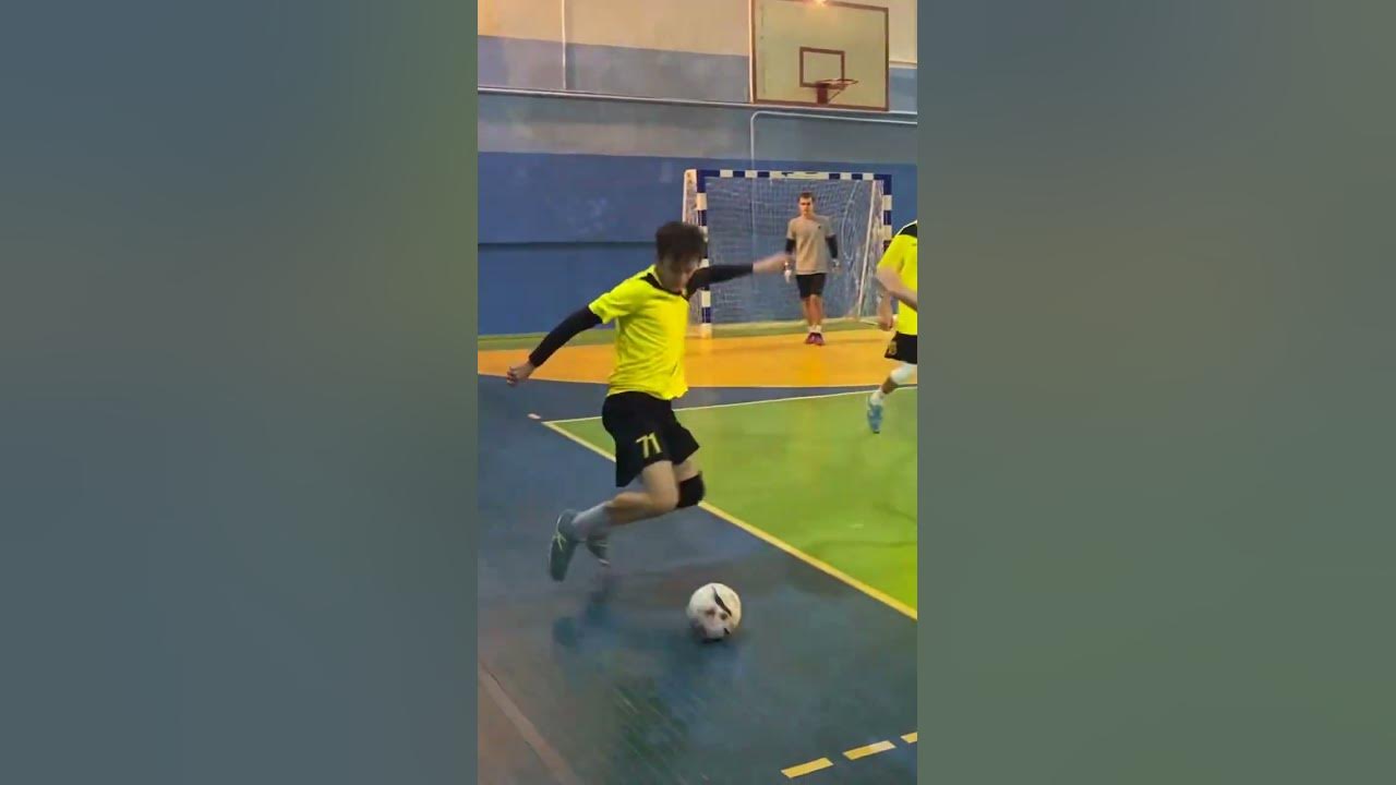 Явление мальчик забрал мяч