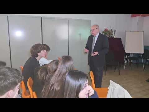 Inquinamento da plastiche: incontro tra Canale lunense e istituto Parentucelli Arzelà 03-03-2026