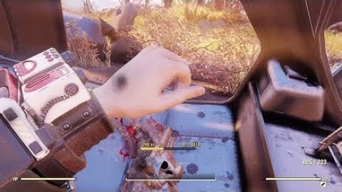 Crashed Vertibird outside Vault 76!