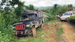 Mahindra Bolero 4x4 pickup struggling to pass through slippery mud surface | Bs3 4x4 bolero