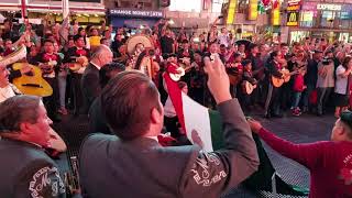 Mariachi en Times Square, New York.  Septiembre 14, 2017. 🎵🎶🎻🎺🎼🎤