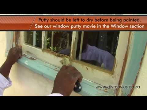 How to renovate a small wooden window - great tips.