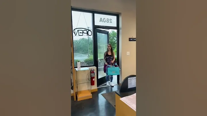 Annoying things clients do in hairsalons  Ft. Ther...