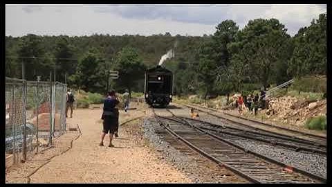 English language class: Navigate A2 - Unit 10, Université Bilingue du Congo