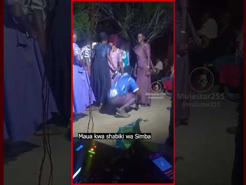 Tazama Shabiki Wa Simba Alivyobambia Kwenye Kigodoro 