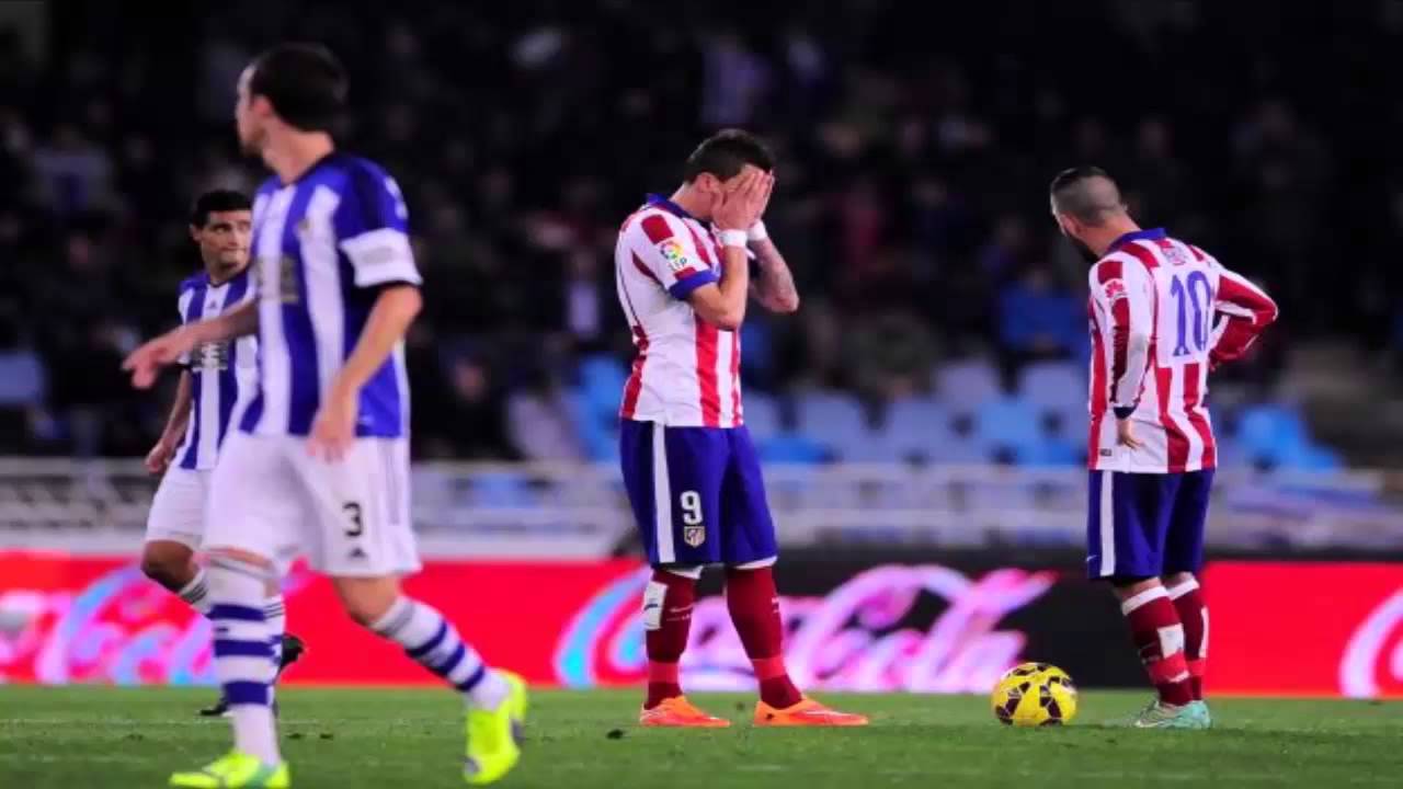 Real Sociedad 2-1 Atletico Madrid: Champions stunned by Agirretxe strike.