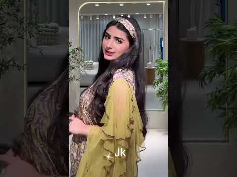 راجعت نفسي ثم ضحكت وش لي بحب ك يا مليح ما إنت على حبي تروم وأنا من كبار القروم