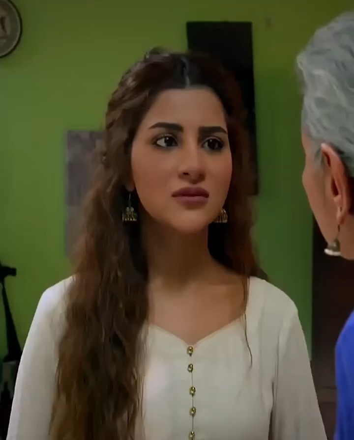 Doctor kabhi apna Operation kare hai?? #sohaialiabro #shorts