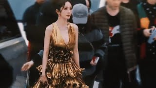 [ENGSUB] 杨幂 Yang Mi x Estee Lauder 雅诗兰黛 三亚 活动 混剪 姐这是化身金黄色的圣诞树了么？I want to grab this🎄home😆🙈