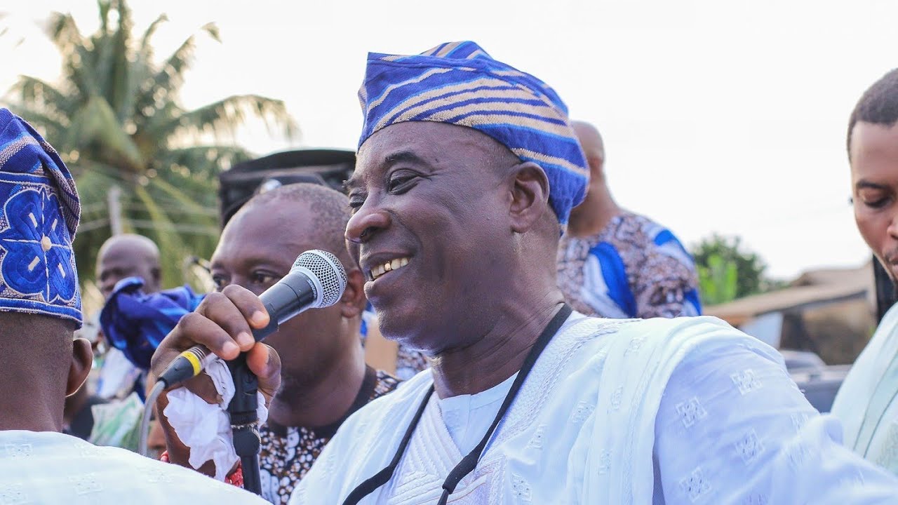 king wasiu Ayinde live on stage 5th years Anniversary of oba itu
