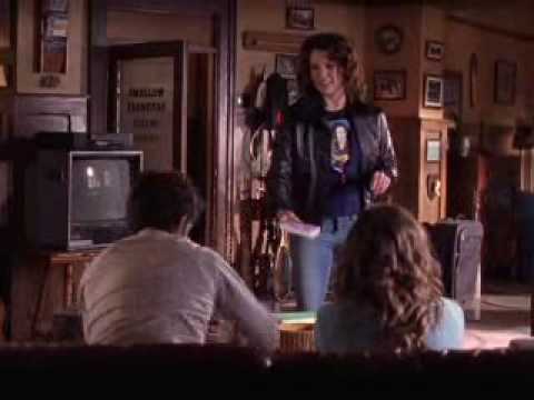 Gilmore girls - Walking in on Rory and Jess/Lukes system