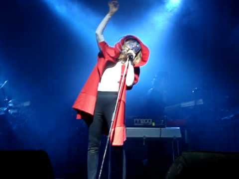 Risn Murphy - Ruby Blue (full) - live in Sofia 06 ...