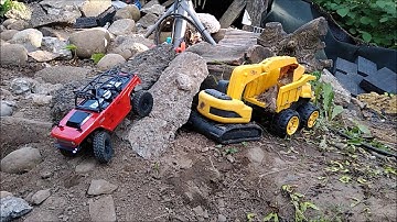 Axial Scx24 Deadbolt unboxing and First run!