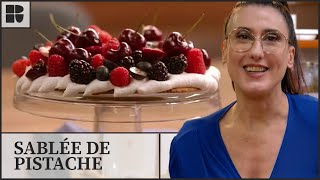 Aprenda a fazer sablée de pistache e frutas vermelhas | Paola Carosella | Alma de Cozinheira