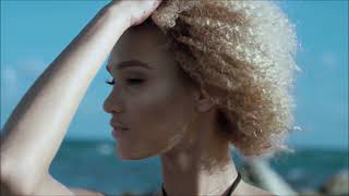 Whitney Houston  How Will I Know or Nelson Remix