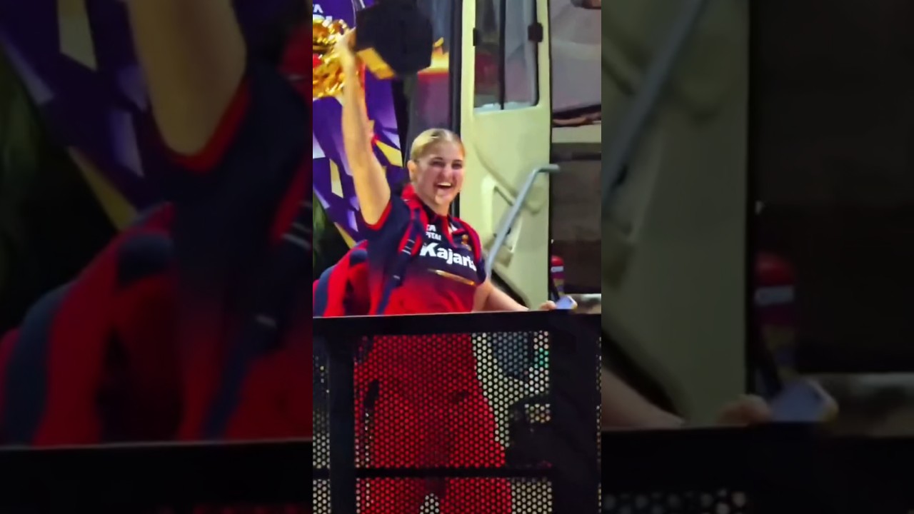 RCB WOMAN CHAMPION ❤️ 