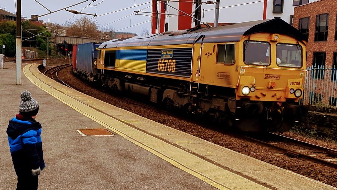 Tommy's Trains - Valentine's Day at Manors Railway Station