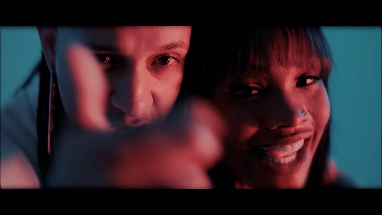 Watch Pablo Tunes x @GailenLaMoyeta - La Que Te Cae (Video Oficial) on YouTube Watch Pablo Tunes x @GailenLaMoyeta - La Que Te Cae (Video Oficial) on YouTube
