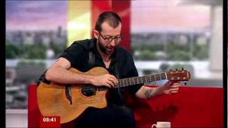 Video thumbnail of "JOHN GOMM   Interview  [ subtitled ]"
