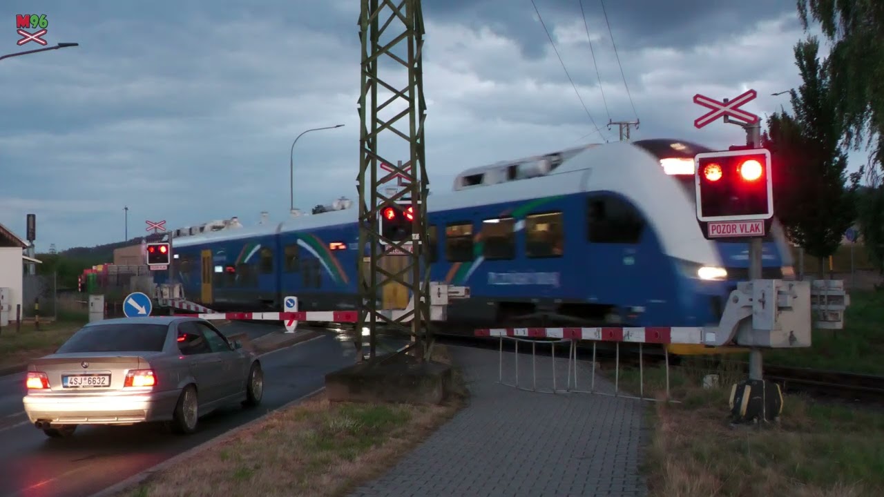 Železniční přejezd Rokycany [P1207] - 10.7.2025 / Czech railroad crossing