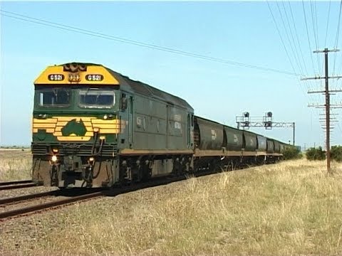 electromotive tec3r Diverted 9083 Freight via Ballarat and Maryborough - 17 February 2005: Australian Trains
