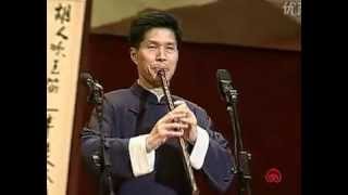 Video thumbnail of "At the Dressing Table - Chinese flute music performed by Zhang Weiliang/《傍妆台》张维良洞箫演奏"