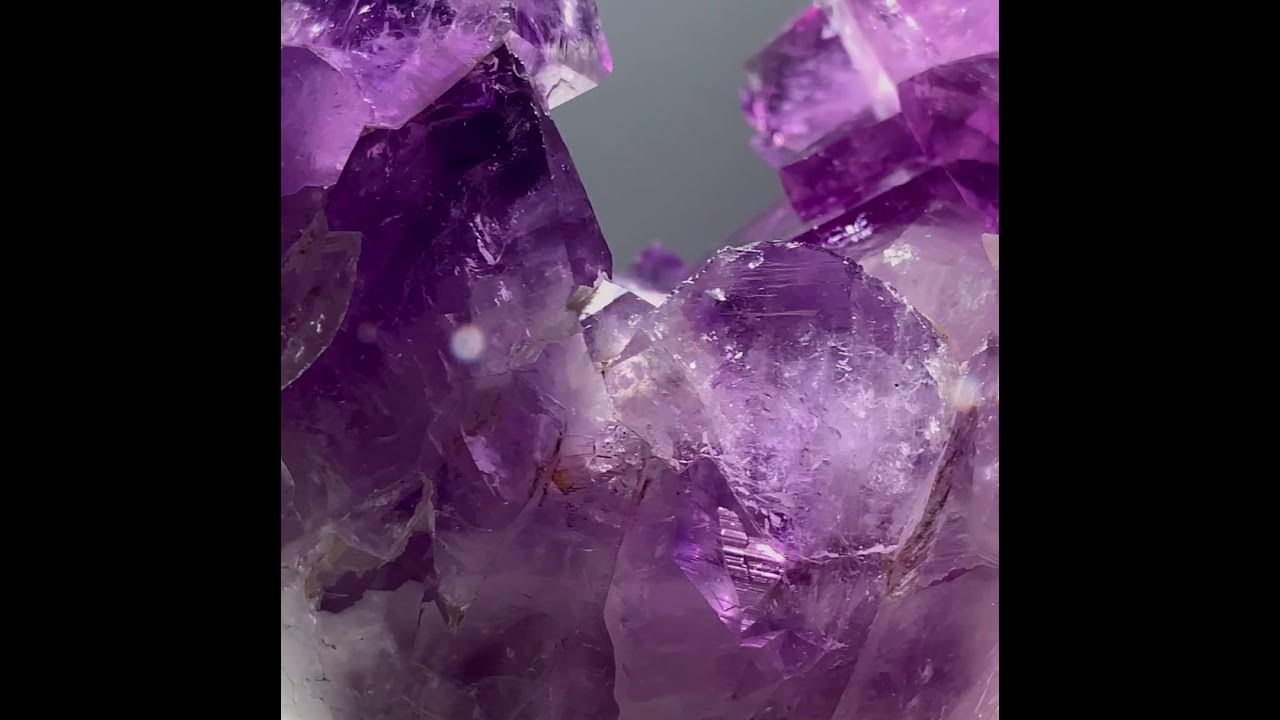 Full crystal. Аметист на прозрачном фоне. Аметист других цветов. Amethyst Sphere. Аметист в воде.