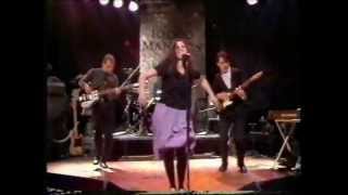 Video thumbnail of "10,000 Maniacs - Can't Ignore The Train"