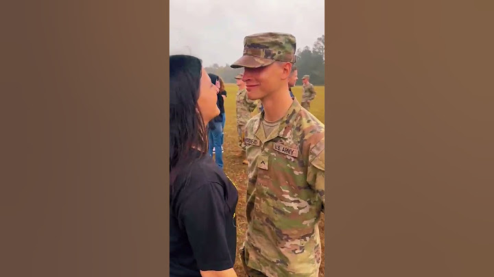 After a long 10 weeks, I finally got to see my twin sister❤️ #army #armytapout #military #fyp #twins