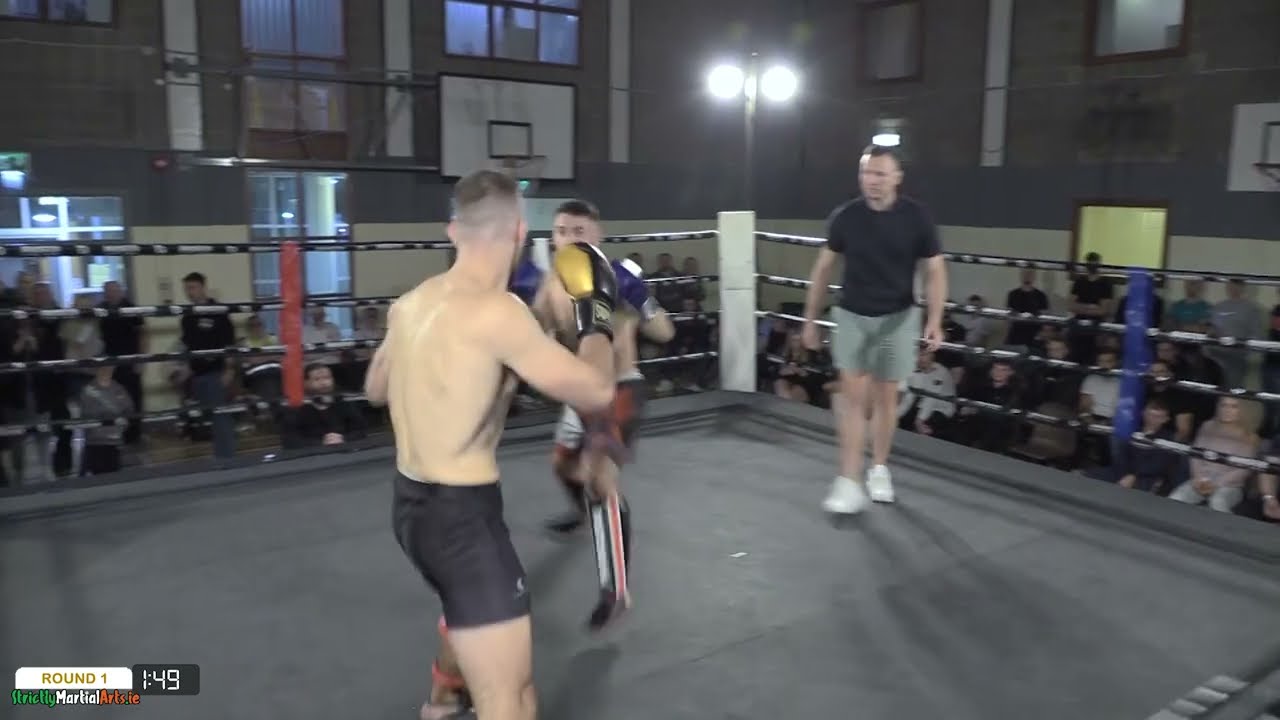 Ryan Carey vs Brian Damien - Arena Kickboxing 1