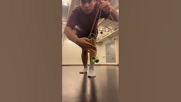Eiffel Tower Yo-Yo Trick! #eiffeltower #yoyotricks #shorts