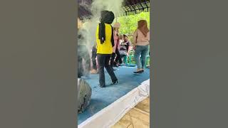 joget heboh di hajatan tak sadar celana sobek