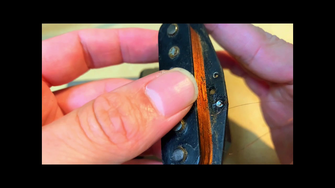 FERNANDES tej-45B フロントPU断線 ピックアップの断線修理のご依頼を頂きました。 こちらはフルアコに