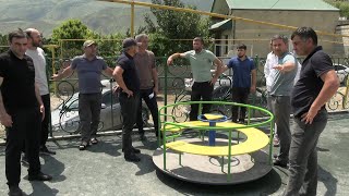 картинка: В Ботлихском районе продолжаются ремонтно-строительные работы социально-значимых объектов.
