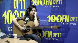 Video thumbnail of "נינט טייב מתארחת ברדיוס 100FM  - מושיקו שטרן Crazy Live"