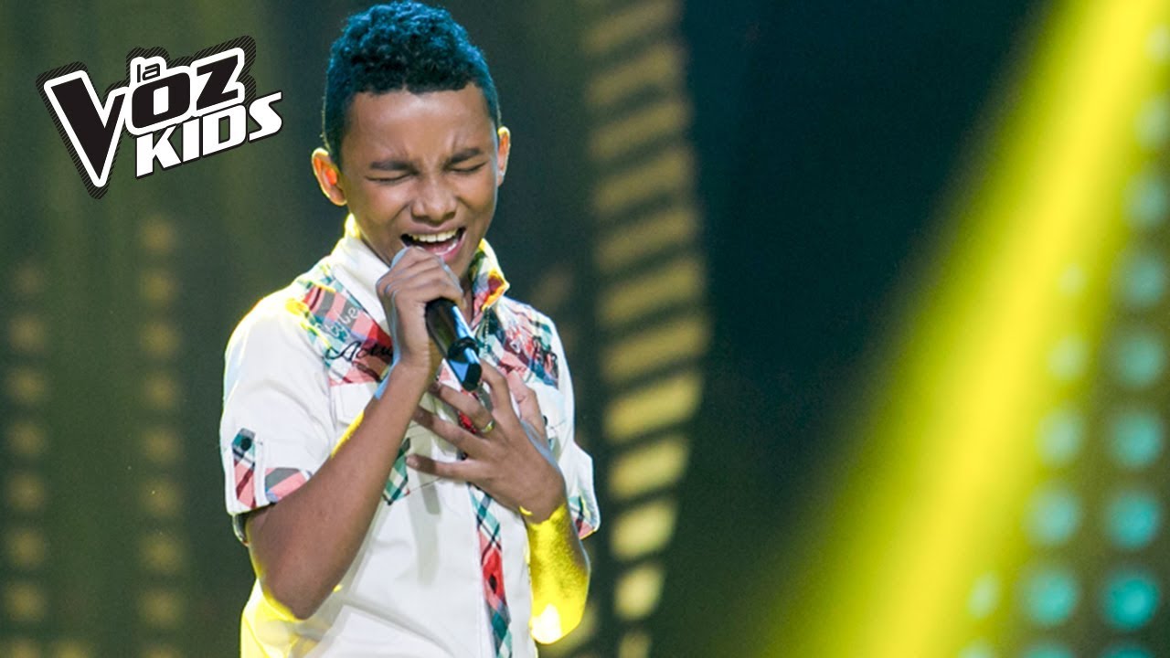 Víctor Swing Canta Tu Amor Me Hace Bien Audiciones A Ciegas La Voz Kids Colombia 2018 Youtube