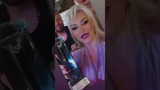 Uluslar Arası Başarı Hikayesi Yılın En Iyi Evrensel Müzik Sanatçısı Ödülümüzü Sayenizde Aldık