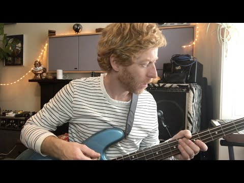 Biffy Clyro — Tiny Indoor Fireworks (Bass Tutorial by James)