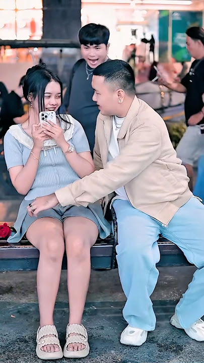 Pranking a beautiful woman to the point of feeling really nervous😍 #short #trending #viral