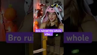 I guess he doesn’t like funkytown… #gaming #tiktok #funny #clips #twitch #streamer