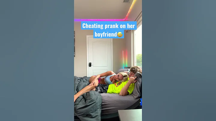 CHEATING PRANK ON HER BOYFRIEND 😳 - #shorts