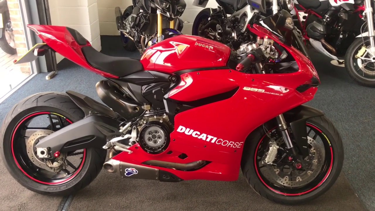 Ducati 899 Panigale Red - YouTube