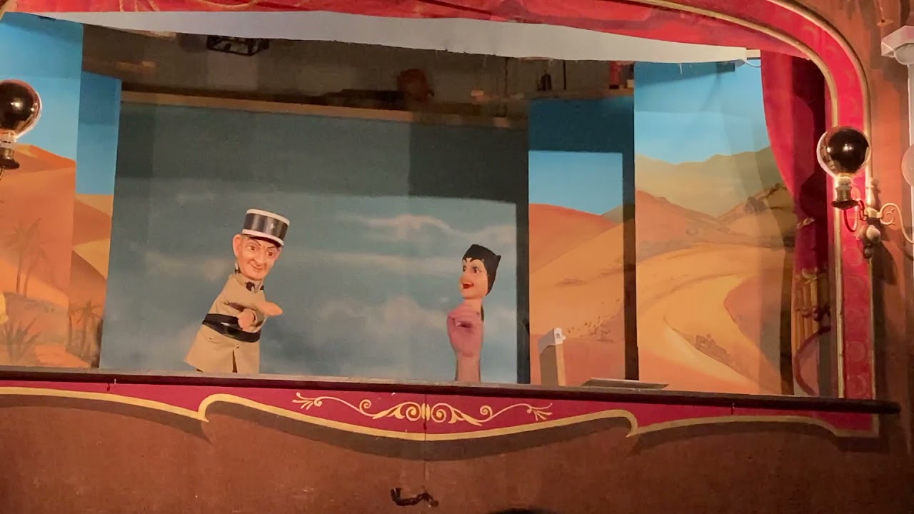 Les Vacances de Monsieur Guignol à la Maison des Guignols, Saint-Georges, Vieux-Lyon.