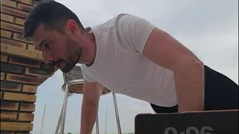 Bring Sally Up - Push Up Challenge with Timer Bring Sally Up - Push Up Challenge with Timer