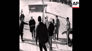CAN109 DUTCH PRINCESS IRENE AND FIANCE SPANISH PRINCE CARLOS TAKE SKIING HOLIDAY CAN109 DUTCH PRINCESS IRENE AND FIANCE SPANISH PRINCE CARLOS TAKE SKIING HOLIDAY