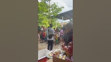 Tặng 100 suất quà ngày Quốc tế thiếu nhi cho các cháu