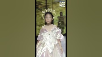 Cùng xem lại BST của NTK Thảo Nguyễn tại Tuần lễ thời trang Quốc tế AVIFW 2022