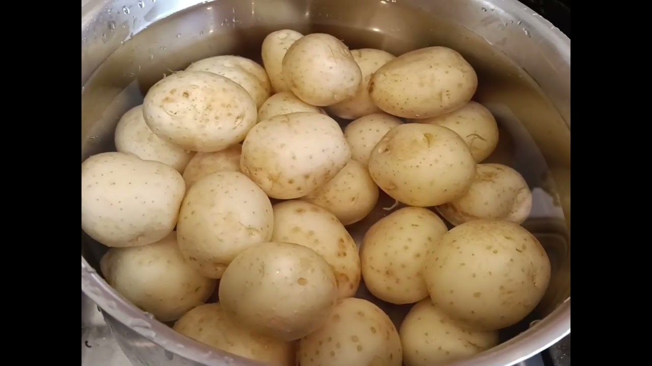 Сочная,аппетитная уточка с яблоками и овощами. Delicious duck with apples and vegetables