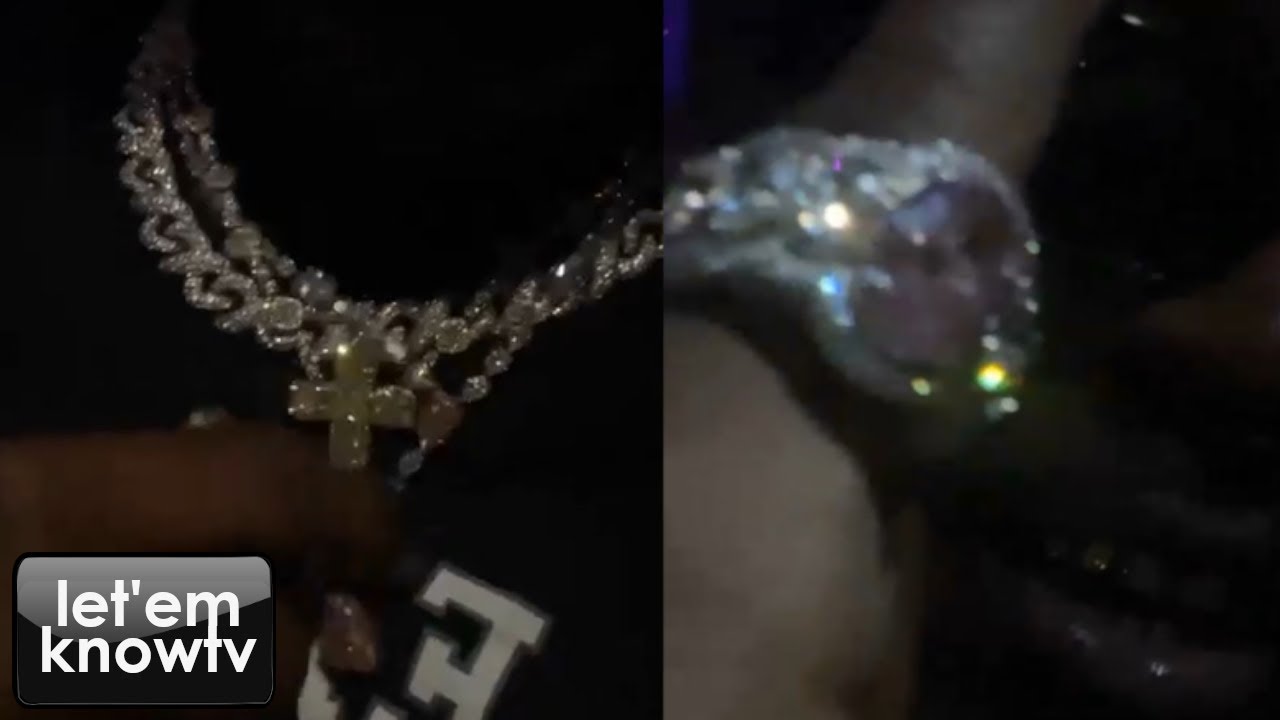 Lil Uzi Flexing Crazy Jewelry Says He Is King Of Pink Diamonds | Pure Jewelry